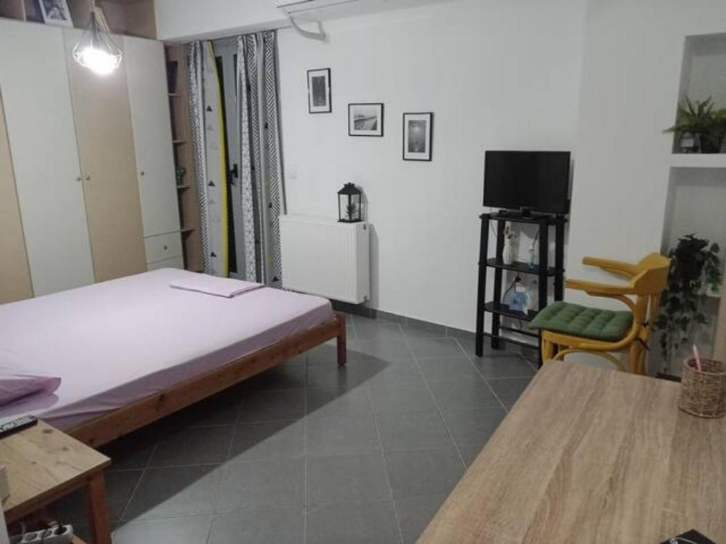 Makis Rooms C Missolonghi Экстерьер фото